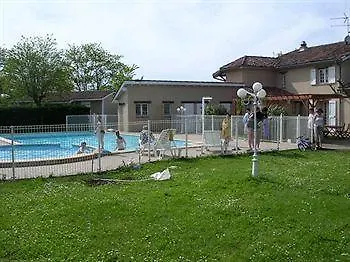 Отель Le Domaine Du Cedre Rivieres  4*, Rivieres (Tarn) Франция